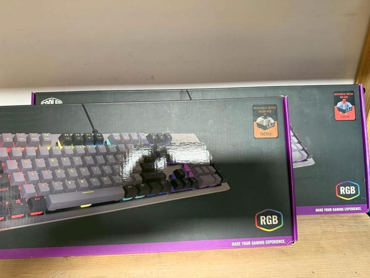 Cooler Master CK352, Computers en Software, Toetsenborden, Zo goed als nieuw, Qwerty, Bedraad, Ergonomisch, Gaming toetsenbord