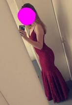 Wijnrode galajurk in maat S/M van ASOS met glitterpailetten, Maat 38/40 (M), Galajurk, Ophalen of Verzenden, Zo goed als nieuw