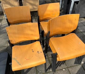 12 x Ahrend stoelen met transportkar beschikbaar voor biedingen