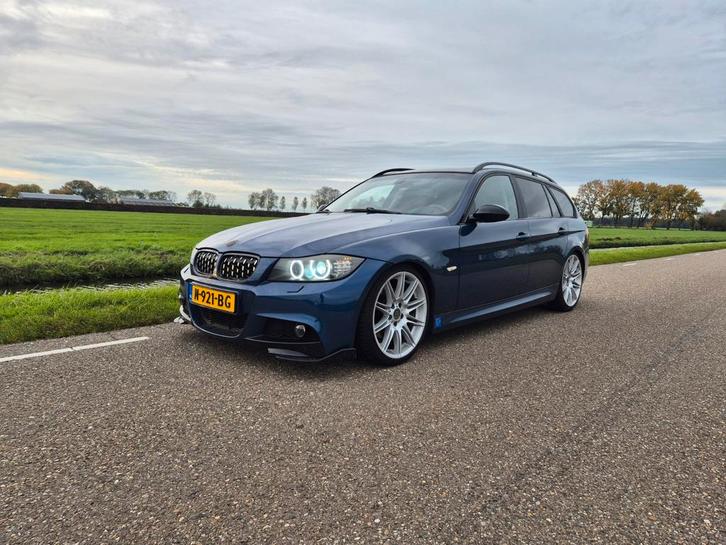BMW 3-Serie 3.0 I 330 Touring AUT km 2963xx 2005 Blauw, Auto's, BMW, Particulier, 3-Serie, Benzine, E, Stationwagon, Automaat