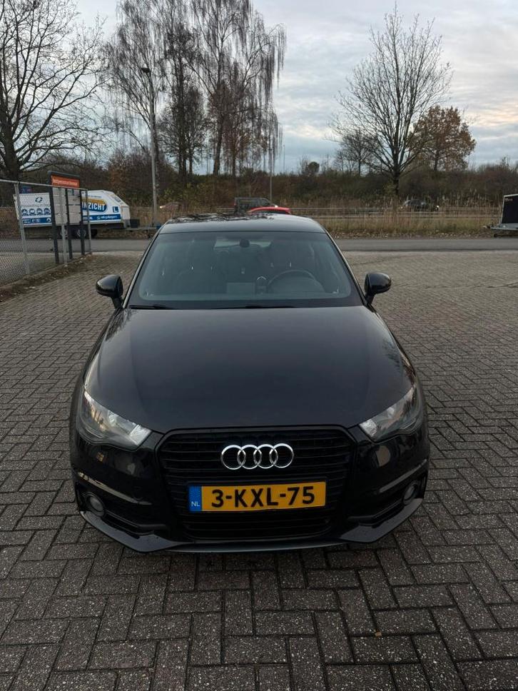 Audi A1 1.2 Tfsi 63KW SB 2013 Zwart, Auto's, Audi, Particulier, A1, Benzine, A, Hatchback, Handgeschakeld, Origineel Nederlands