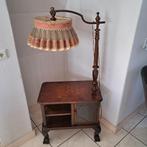 Antiek theekastje met lamp, Antiek en Kunst, Antiek | Meubels | Kasten, Ophalen