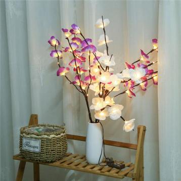 Orchidee Met Led Lamp Op Batterijen / Kunstplant Kunstbloem beschikbaar voor biedingen
