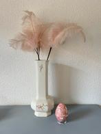 Vintage Romantisch Vaasje porselein / keramiek, Gebruikt, Wit, Aardewerk of Porselein, Ophalen of Verzenden