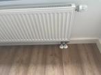 Radiator 2000x400x11 met thermostaat knop heimeier, Ophalen of Verzenden, Zo goed als nieuw, Radiator, 30 tot 80 cm