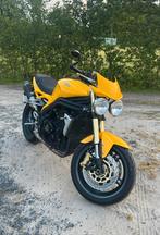 Triumph Speed Triple 1050 Geel Naked 3 cylinder goed geluid, Motoren, Motoren | Triumph, Motorrijbewijs A, 3 cilinders, Particulier