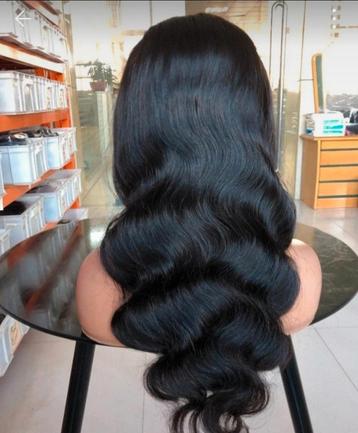 24 inch Pruik/wig 100% menselijke haar  beschikbaar voor biedingen