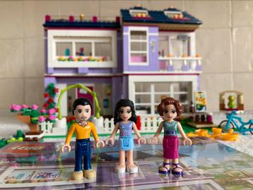 Met ongebruikte boekjes! Lego Friends 41095 Emma’s huis 