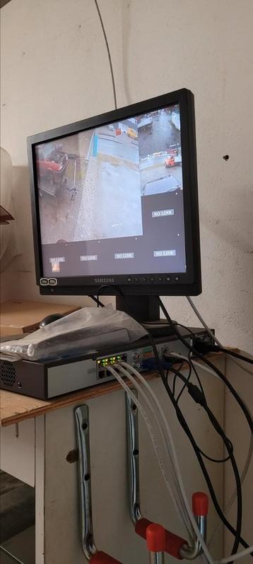 Camerasysteem met alle toebehoren en bekabeling beschikbaar voor biedingen