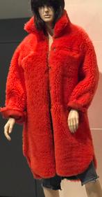 ENES, lammycoat niet gedragen maat 38, Maat 38/40 (M), Verzenden, Nieuw, Rood