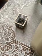 Zilveren miniatuur kind in box , gekeurd met zwaard en n10, Antiek en Kunst, Ophalen of Verzenden, Zilver