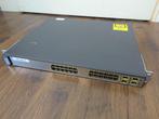 24 poorts Cisco switch, Computers en Software, Netwerk switches, Ophalen of Verzenden, Gebruikt
