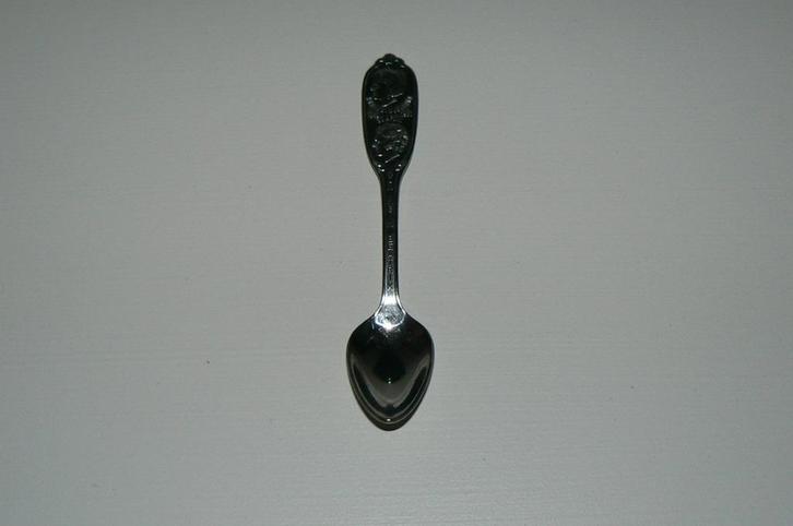 Sola Elite theelepel Koningin Juliana Beatrix 30 april 1980, Verzamelen, Koninklijk Huis en Royalty, Zo goed als nieuw, Speld(je) of Lepel(tje)