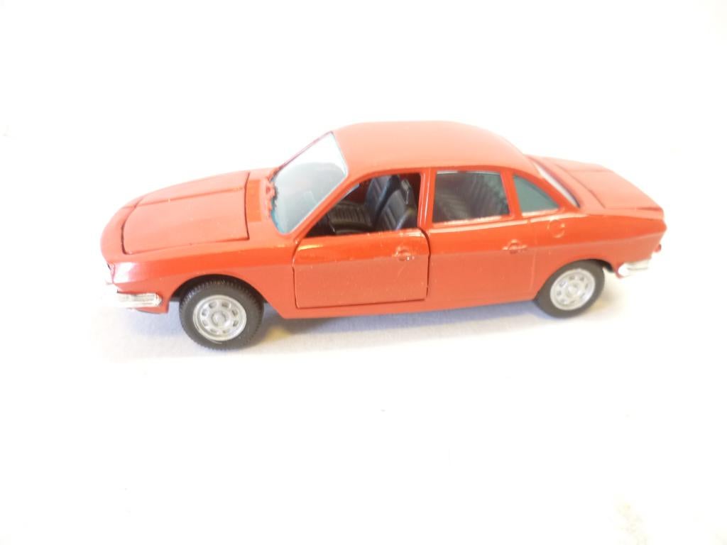 Gama SB 1/43 - NSU RO 80 Rouge