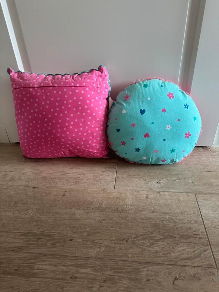 Sierkussens Lief - Set van 2, Huis en Inrichting, Woonaccessoires | Kussens, Zo goed als nieuw, Roze, Rond, Ophalen