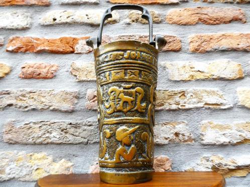 Wijwateremmer wijwatervat met portretten en tekst, Antiek en Kunst, Antiek | Religie, Ophalen of Verzenden