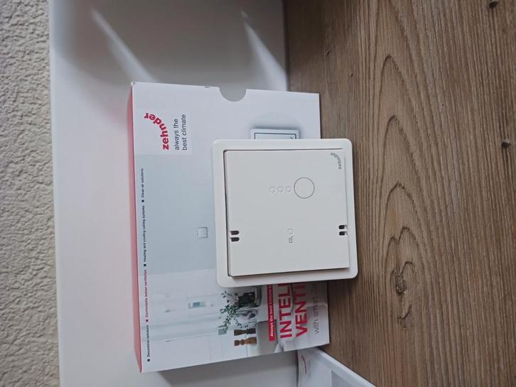 Zehnder, co2 bediening rf 67,3 mnd garantie, NIEUW, Computers en Software, Besturingssoftware, Nieuw, Ophalen of Verzenden