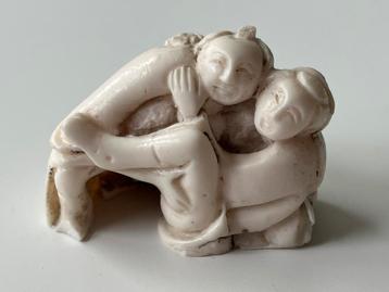 Japanse erotische Okinono beschikbaar voor biedingen