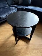 mooi zwart tafel / bijzettafel Vejnon in nieuwstaat van Ikea, Ophalen, Minder dan 50 cm, 50 tot 100 cm, 50 tot 75 cm