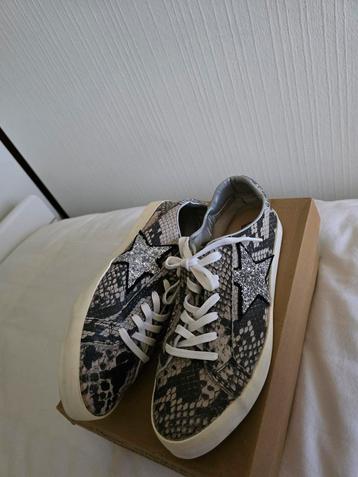 Nieuwe mooie leren slangenprint Sacha dames sneakers maat 40 beschikbaar voor biedingen