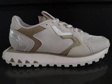 Oxmox chunky sneaker 40 nieuw opvallende zool! beschikbaar voor biedingen