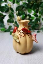 DK vaasje met verschillende vogeltjes, Huis en Inrichting, Woonaccessoires | Vazen, Overige kleuren, Aardewerk of Porselein, Ophalen of Verzenden