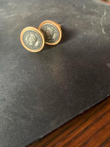 Manchetknopen beschikbaar voor biedingen