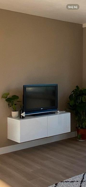 Witte IKEA BESTA hangend tv meubel - afbeelding 1