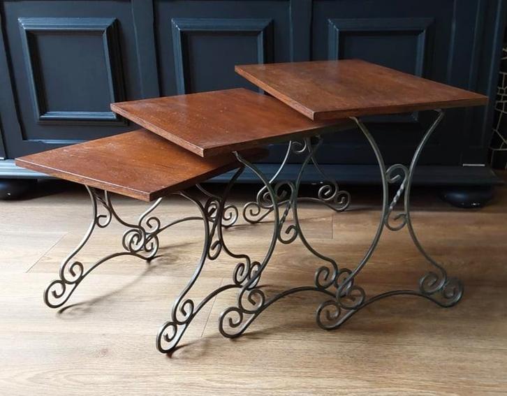 Vintage miniset, nesttafeltjes, Huis en Inrichting, Tafels | Bijzettafels, Rechthoekig, Minder dan 55 cm, Ophalen of Verzenden