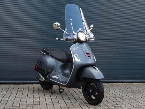 Vespa GTS 300ie Supersport 2017 300 ZGAN 5500km windscherm, Motoren, Motoren | Overige merken, Bedrijf, Scooter, 12 t/m 35 kW
