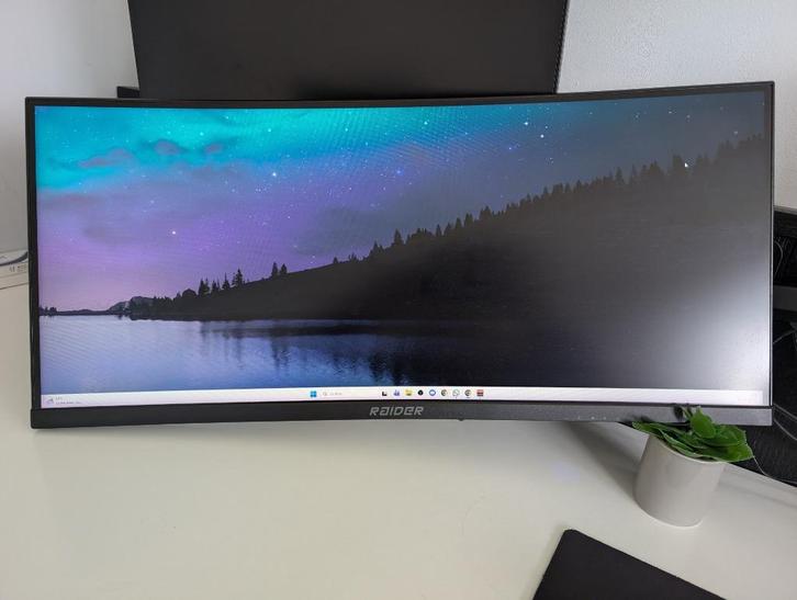 Mooie Raider 30inch 200hz curved 1ms gaming monitor, Computers en Software, Monitoren, Zo goed als nieuw, 151 t/m 200 Hz, DisplayPort