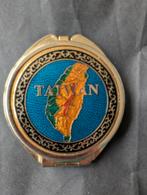 Tas Spiegeltje gewoon en een vergrootsppiegeltje. TAIWAN., Ophalen of Verzenden