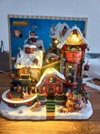 Lemax elf made toy factory bewegend kersthuis, Diversen, Kerst, Ophalen of Verzenden, Zo goed als nieuw