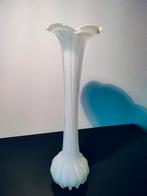 Murano Vaas Trompet Wit Ribbels 1980, Ophalen of Verzenden