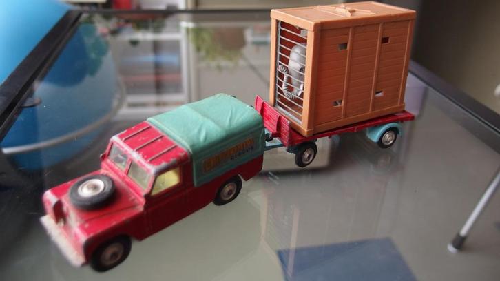 Corgi Toys Giftset Nr. 19  Chipperfields Land Rover (1960’s), Hobby en Vrije tijd, Modelauto's | 1:43, Gebruikt, Auto, Corgi, Ophalen of Verzenden