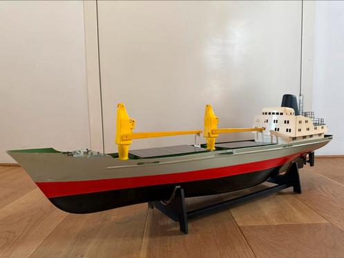 RC-MODEL VRACHTSCHIP, Hobby en Vrije tijd, Modelbouw | Boten en Schepen, Zo goed als nieuw, Overige merken, Ophalen