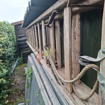 Houten ladder  beschikbaar voor biedingen