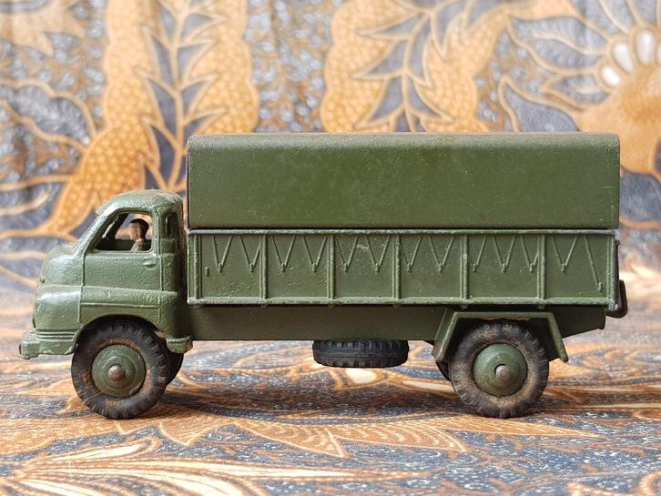 Dinky Toys 621 mooi oud militaria model uit Engeland 11,5 cm, Antiek en Kunst, Antiek | Speelgoed, Ophalen of Verzenden