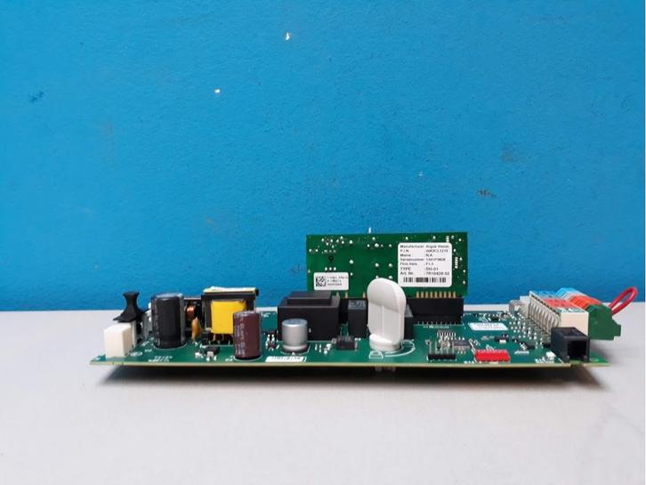 Hoofdprint + SU-01 Remeha Quinta Pro Sit. Controls PCU-04, Doe-het-zelf en Verbouw, Verwarming en Radiatoren, Gebruikt, Cv-ketel of Combi-ketel