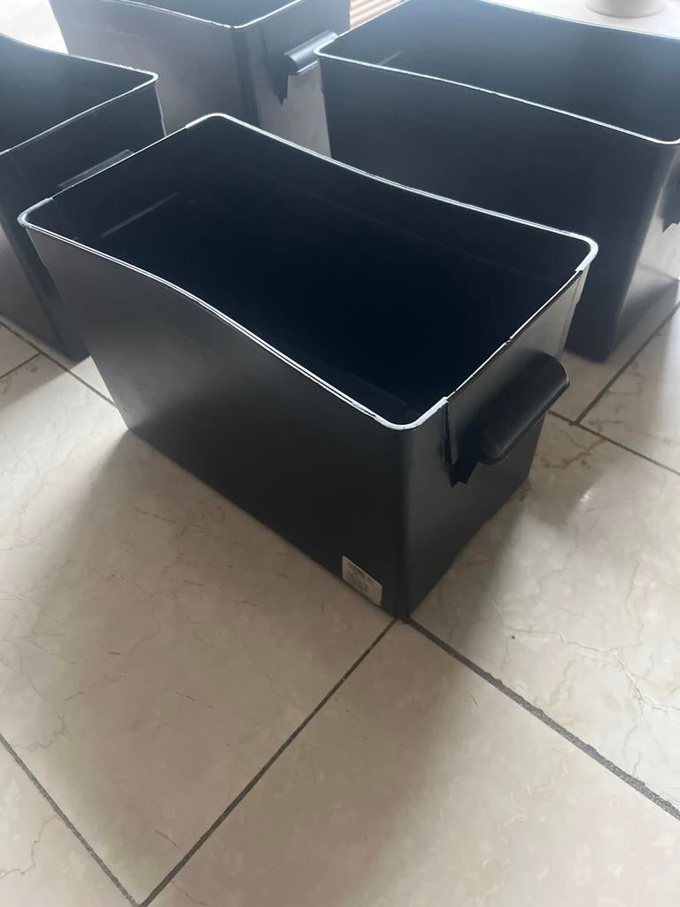 Accubakken 4 stuks, Ophalen of Verzenden, Gebruikt