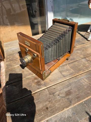 Vintage camera, antieke camera 

 beschikbaar voor biedingen