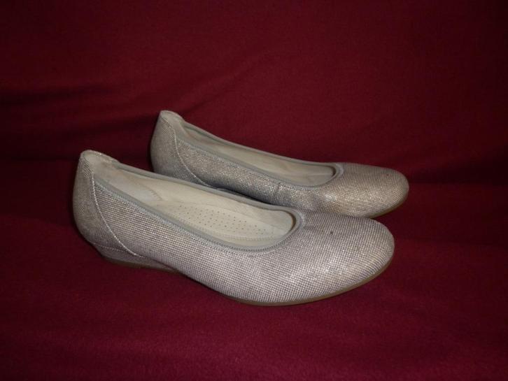 instappers / pumps   maat 38,5  merk : Gabor (hovercraft) , Kleding | Dames, Schoenen, Zo goed als nieuw, Instappers, Grijs, Ophalen of Verzenden