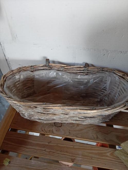 RIETEN bloembak, Tuin en Terras, Bloembakken en Plantenbakken, Nieuw, Overige materialen, Balkon, Tuin, Minder dan 30 cm, Minder dan 60 cm
