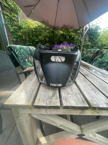 Kappenset zip mat zwart (krassen aan rechterkant) beschikbaar voor biedingen