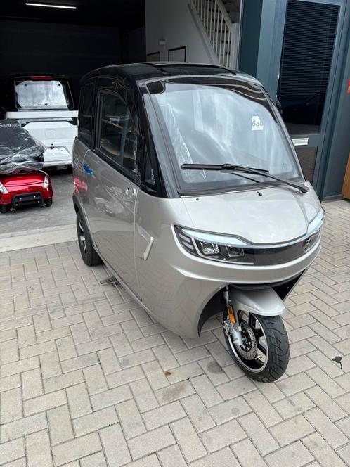 NIEUW - THOGO overdekte scootmobiel - RIJBEWIJSVRIJ -45 km/u, Diversen, Brommobielen en Scootmobielen, Nieuw, 46 km of meer, 16 km/u of meer