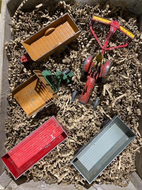 Dinky Toy's Landbouw made england 5 stuks, Hobby en Vrije tijd, Modelauto's | 1:43, Gebruikt, Tractor of Landbouw, Dinky Toys