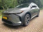 Toyota bZ4X 71,4 kWh 204pk Aut 2024 Grijs, Auto's, Toyota, Leder en Stof, Origineel Nederlands, Elektrisch, 420 min