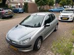 Peugeot 206 1.4 5D 2000 Grijs, Auto's, Voorwielaandrijving, 4 cilinders, Origineel Nederlands, Particulier