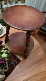 Antiek tafeltje, Ophalen