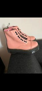 Dr Martens Sinclair Beige, Kleding | Dames, Schoenen, Ophalen of Verzenden, Zo goed als nieuw, Beige